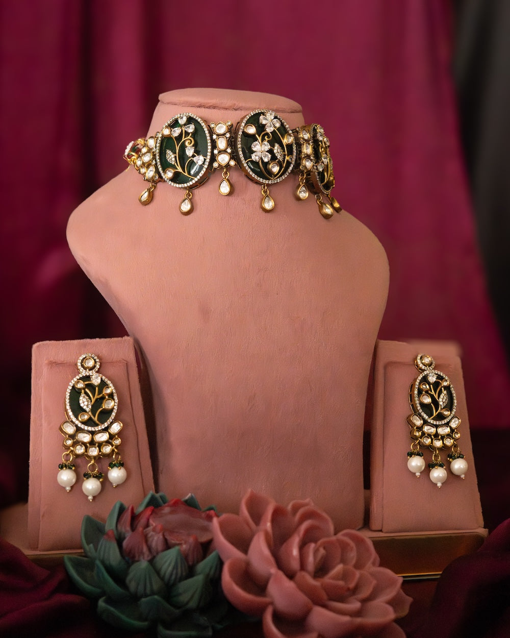 Emerald Blossom Heritage Choker Set