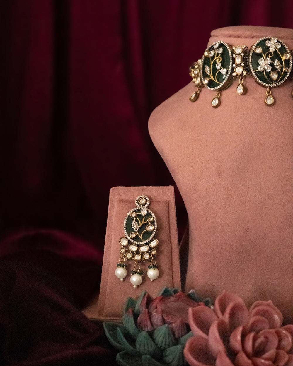 Emerald Blossom Heritage Choker Set