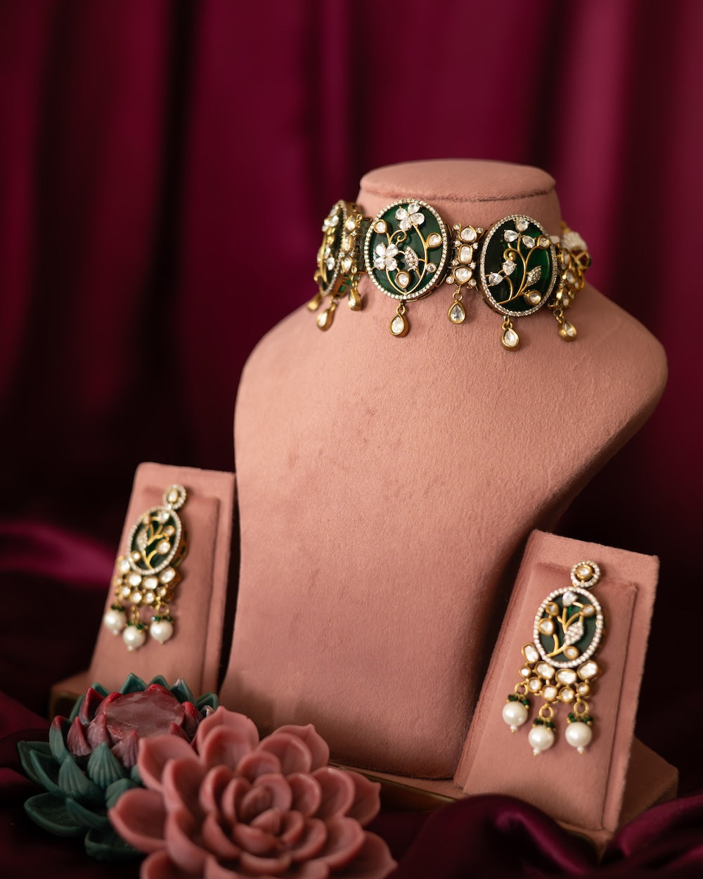 Emerald Blossom Heritage Choker Set