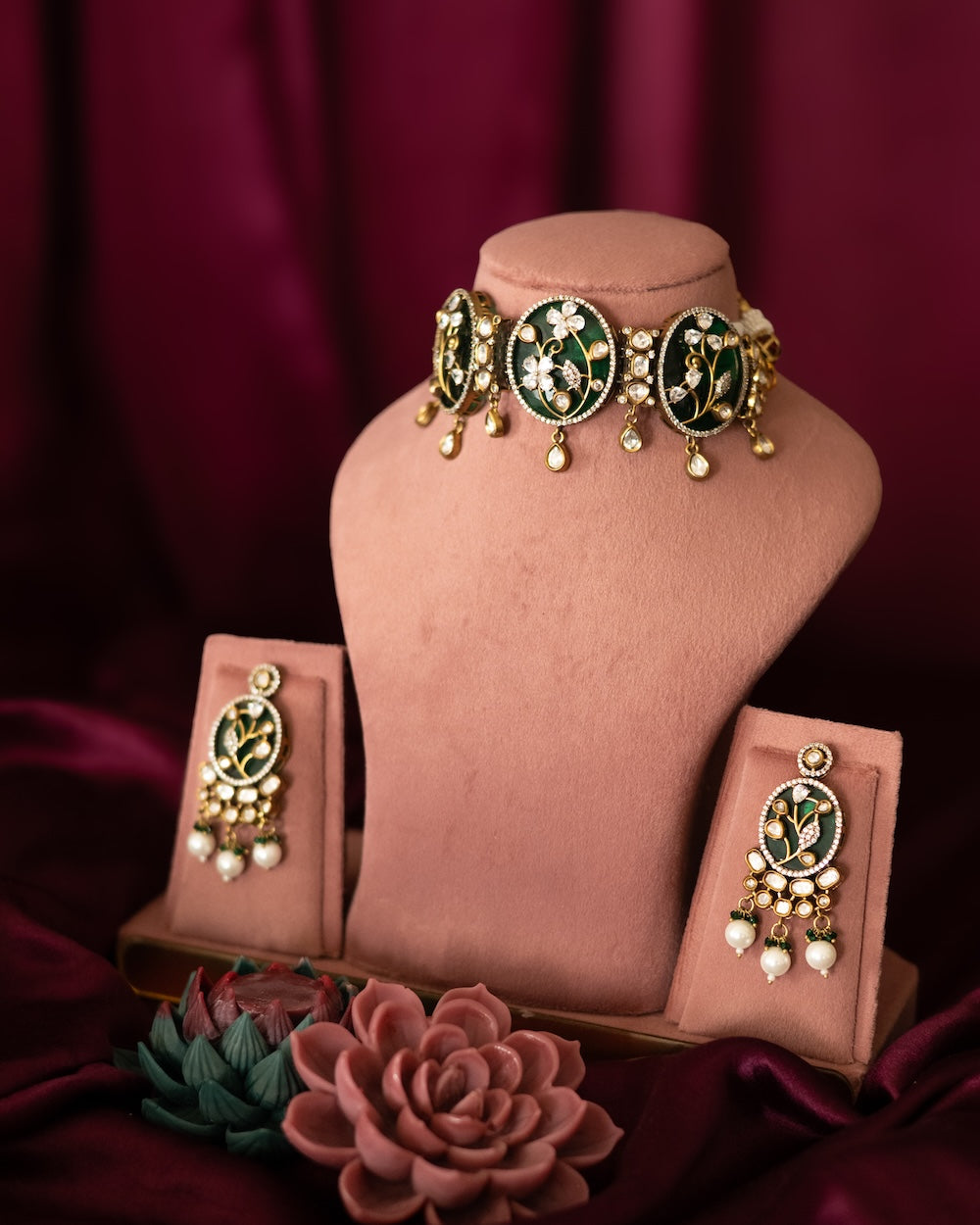 Emerald Blossom Heritage Choker Set