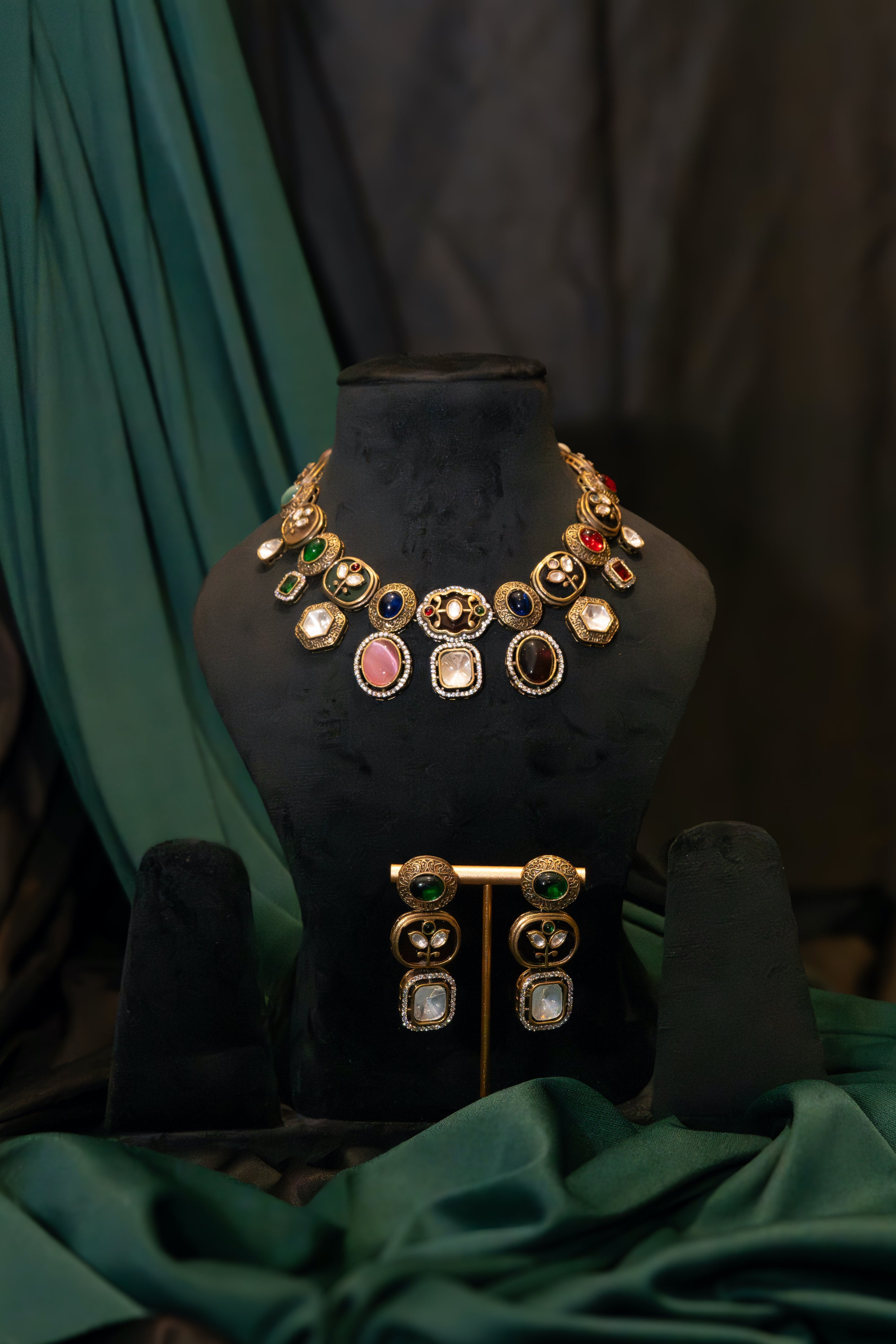Royal Mosaic Gem Collar Set