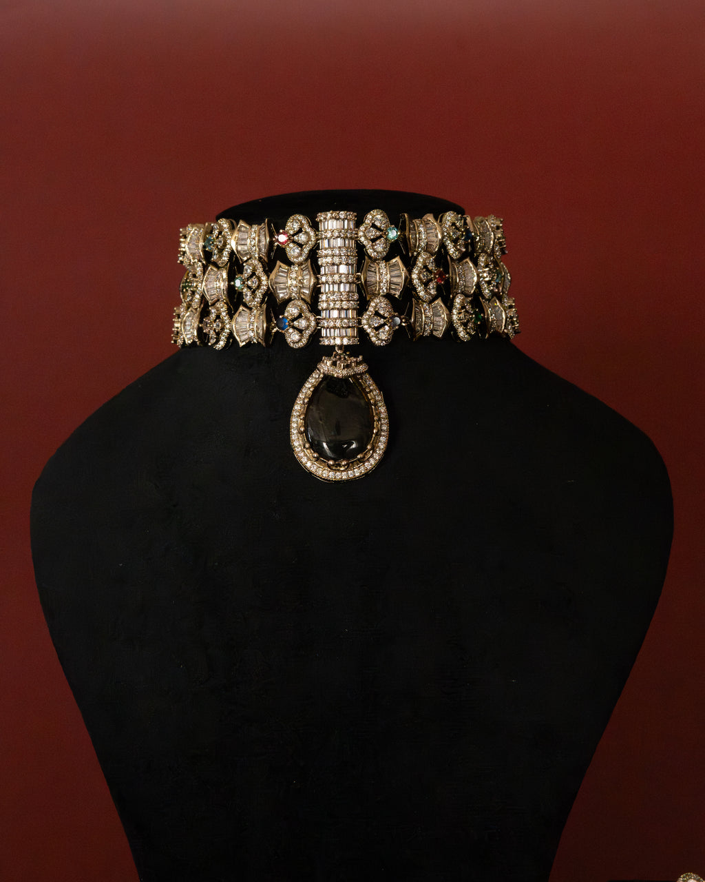 Sabya Inspired Royal Choker Set