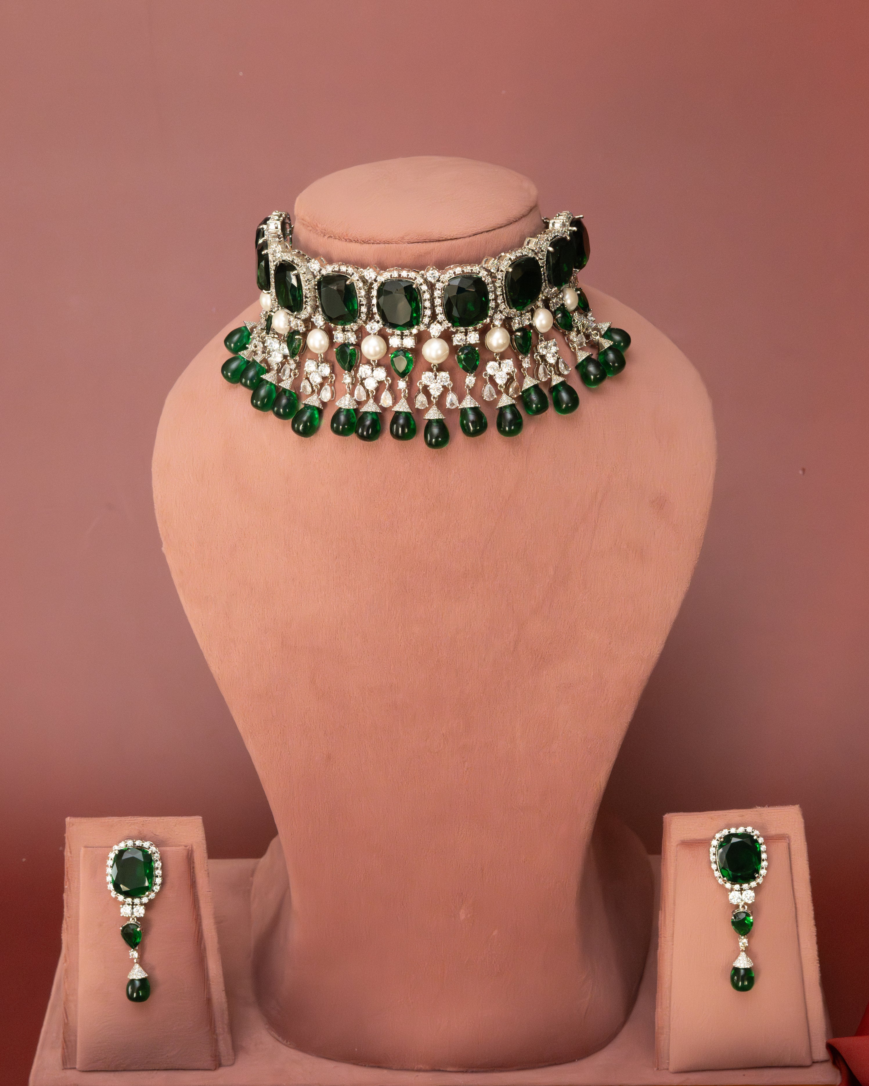 Emerald Pearl Cascade Choker Set