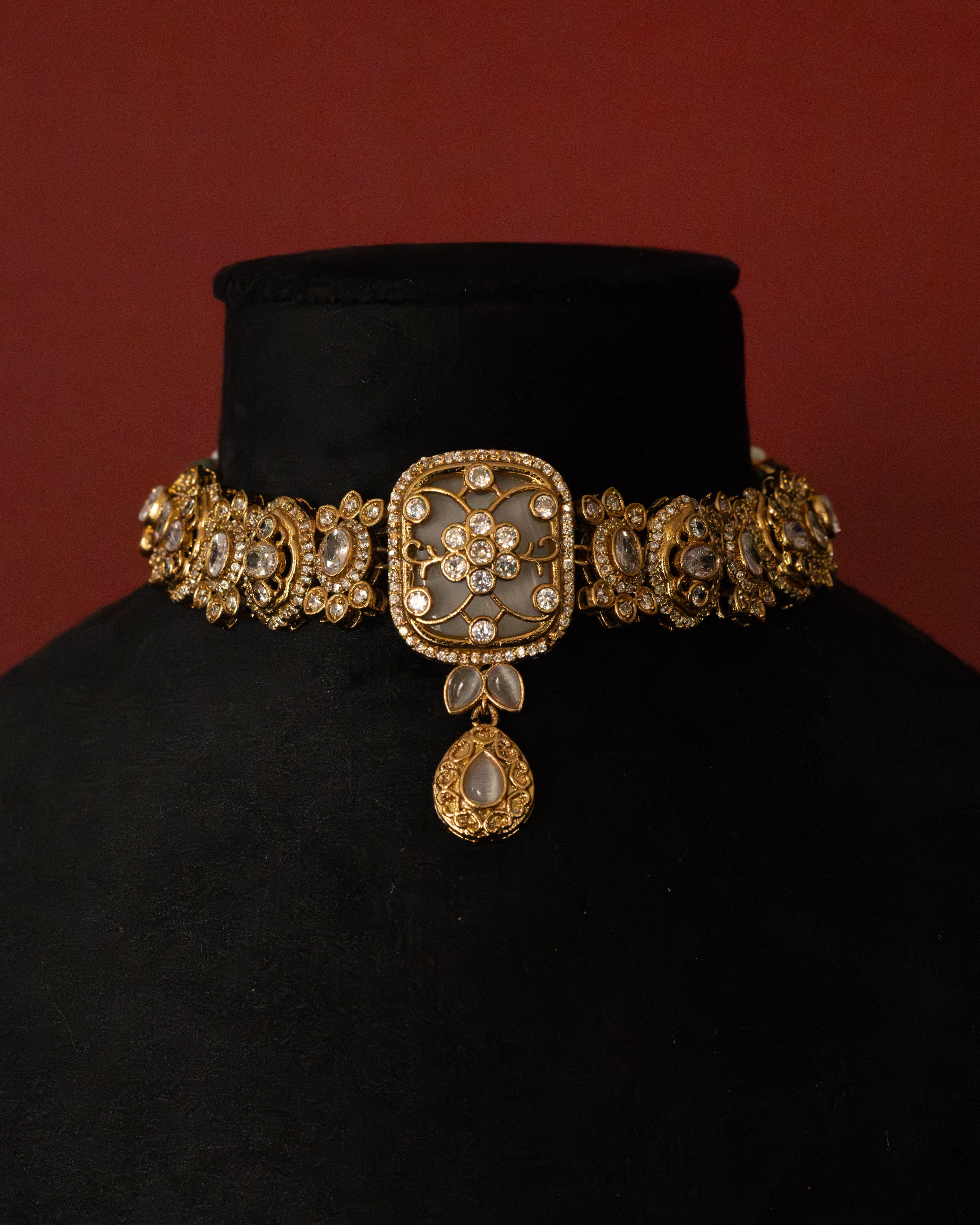 Imperial Gold Floral Choker Set