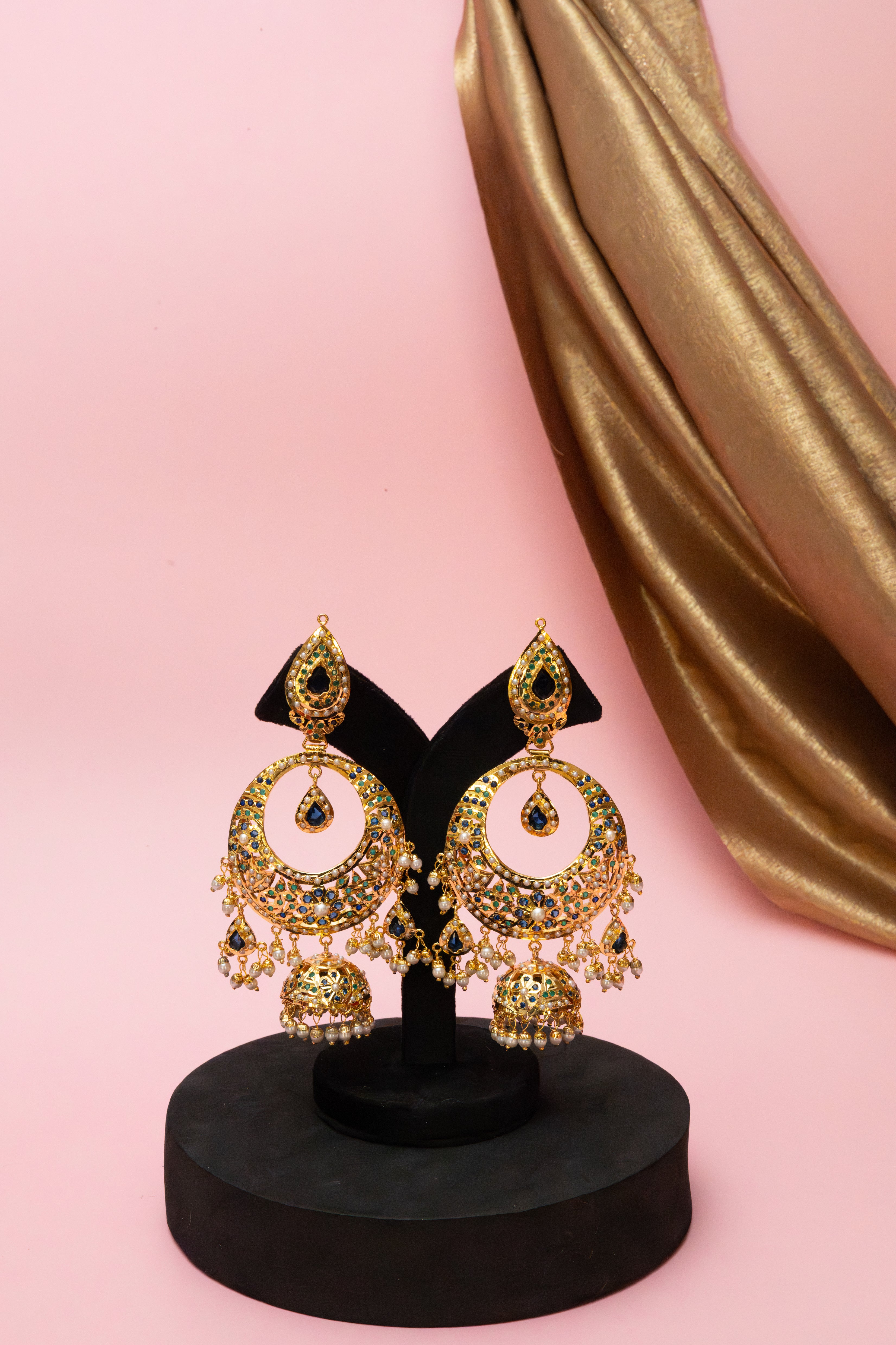 Jadau Pearl Chandbalis