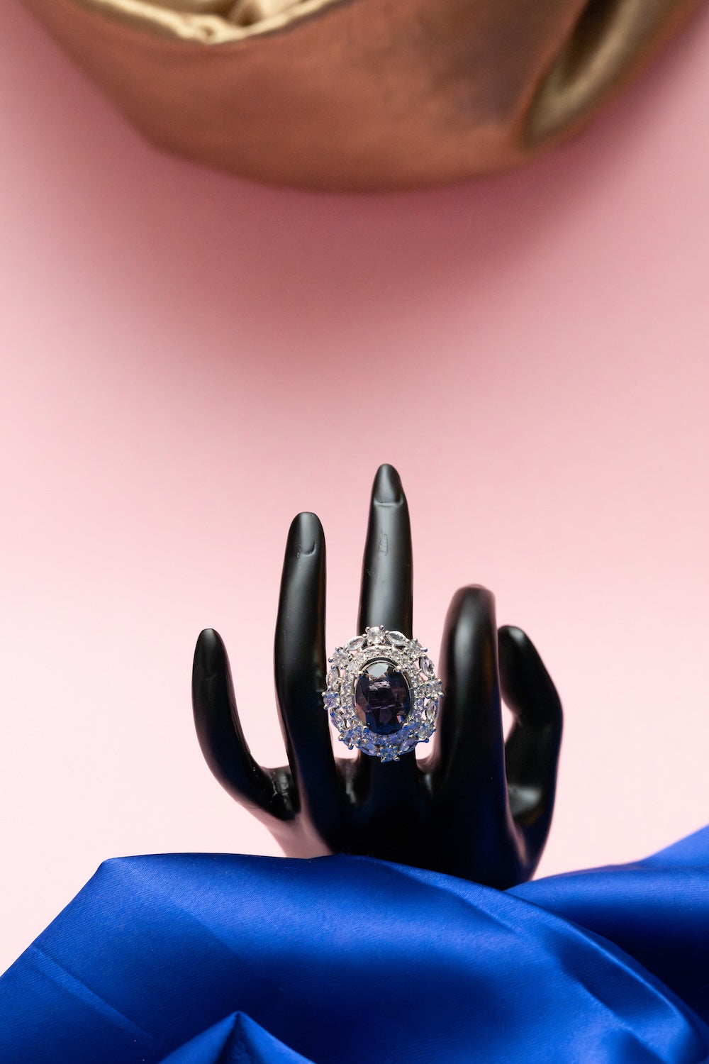 Midnight Amara Diamond Halo Ring