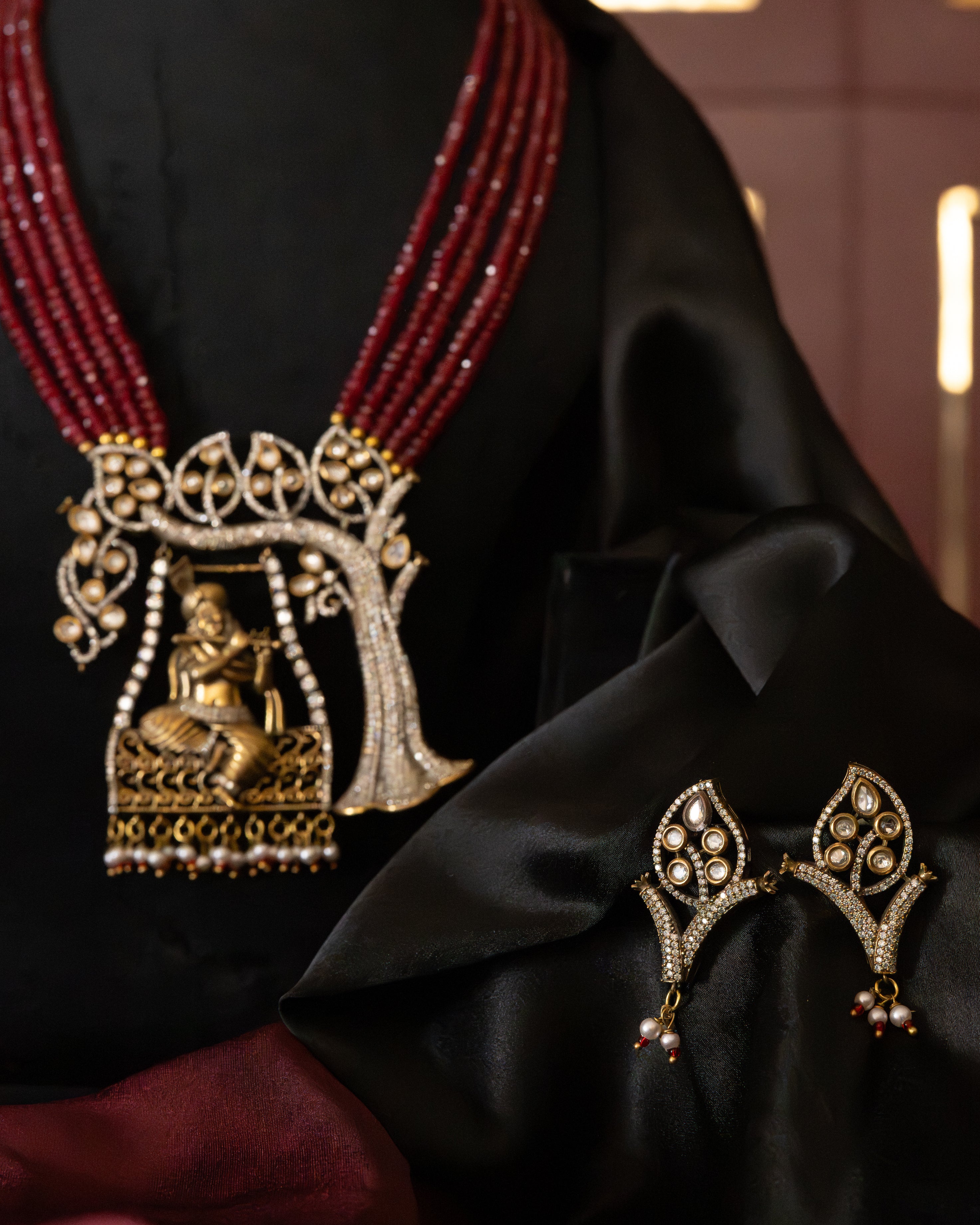 Vrindavan Heirloom Set