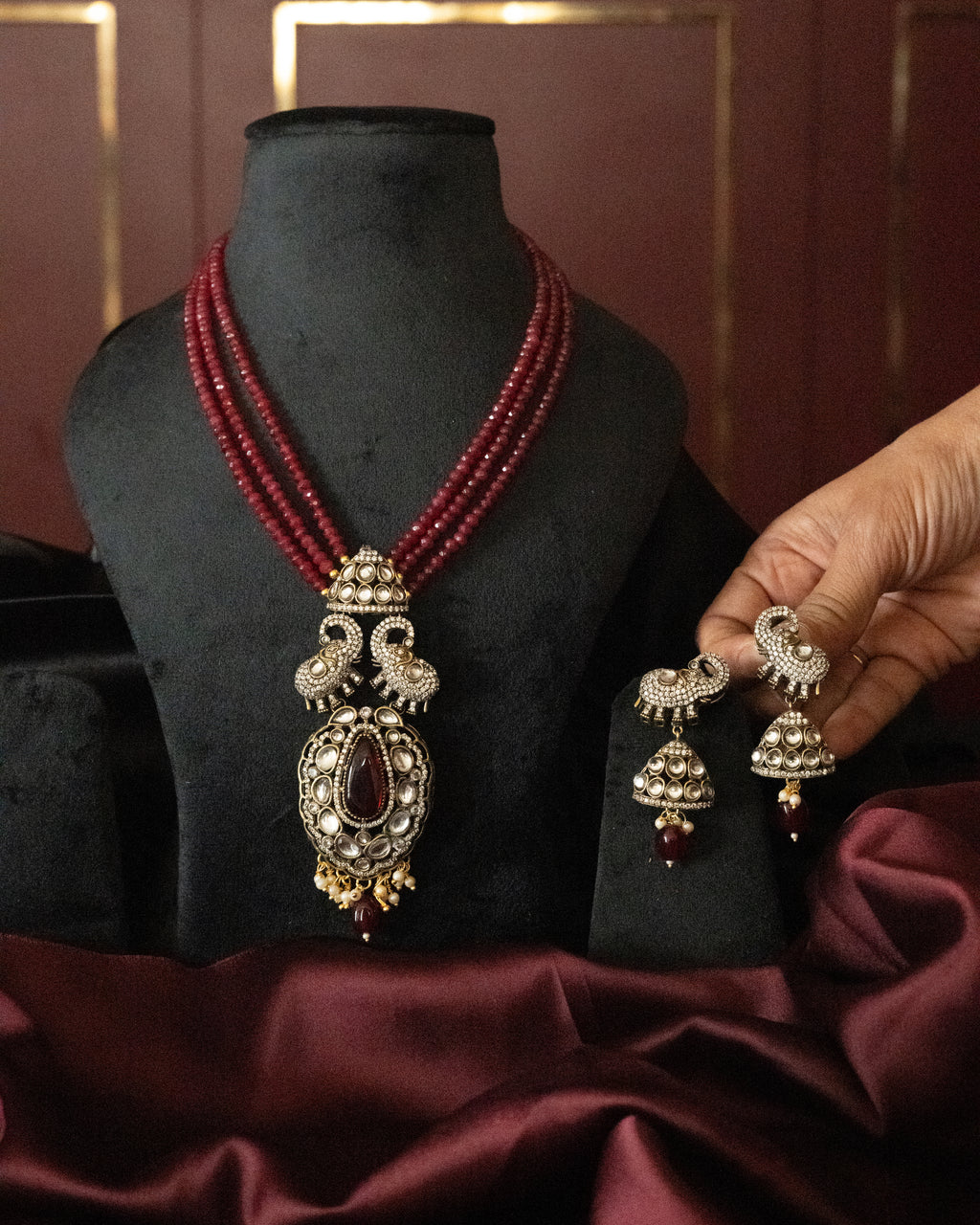 Rajwada Emerald Mayur Set