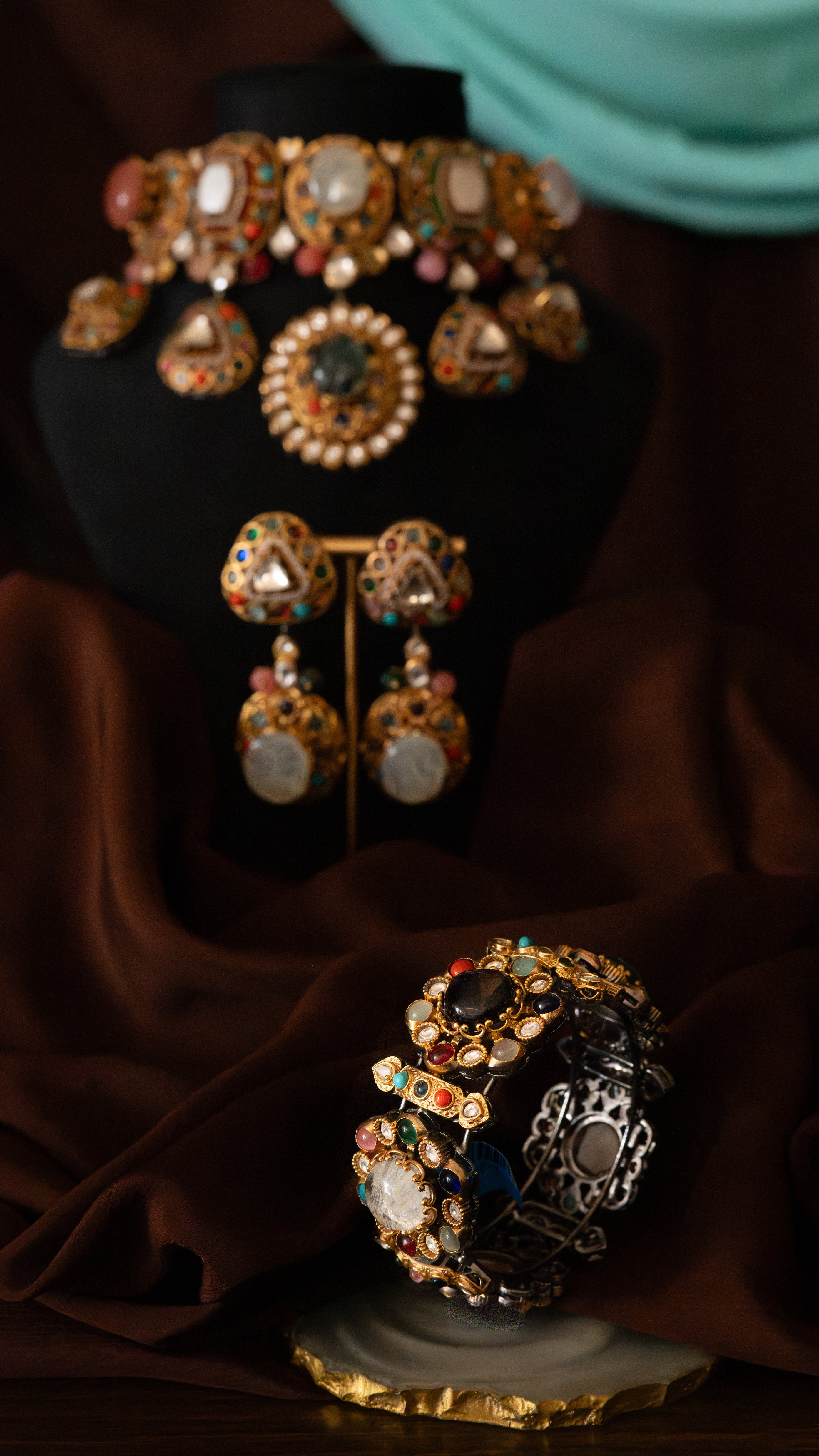 Maharani Navratna Heritage Choker Set