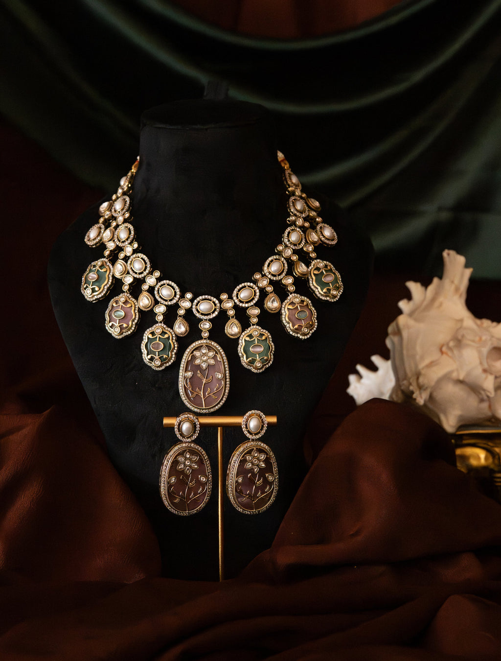 Green & Pink Carved Stone Pearl Heritage Necklace Set