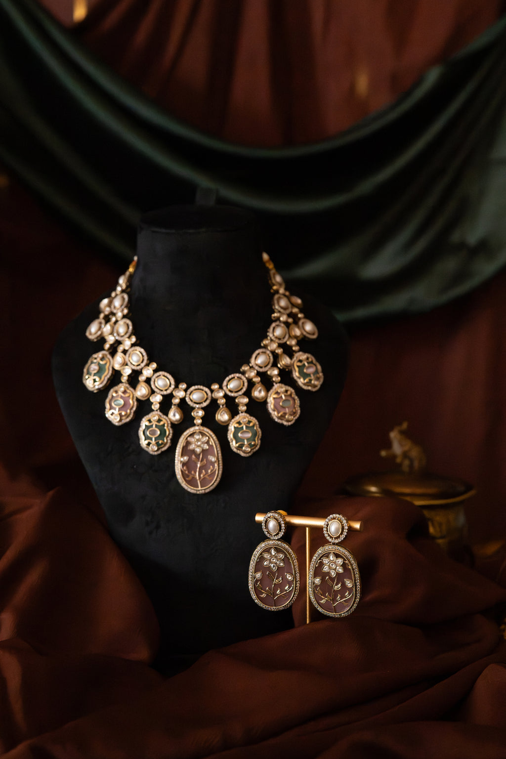 Green & Pink Carved Stone Pearl Heritage Necklace Set