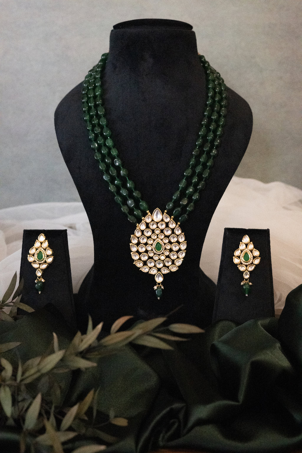 Emerald Noor Kundan Set