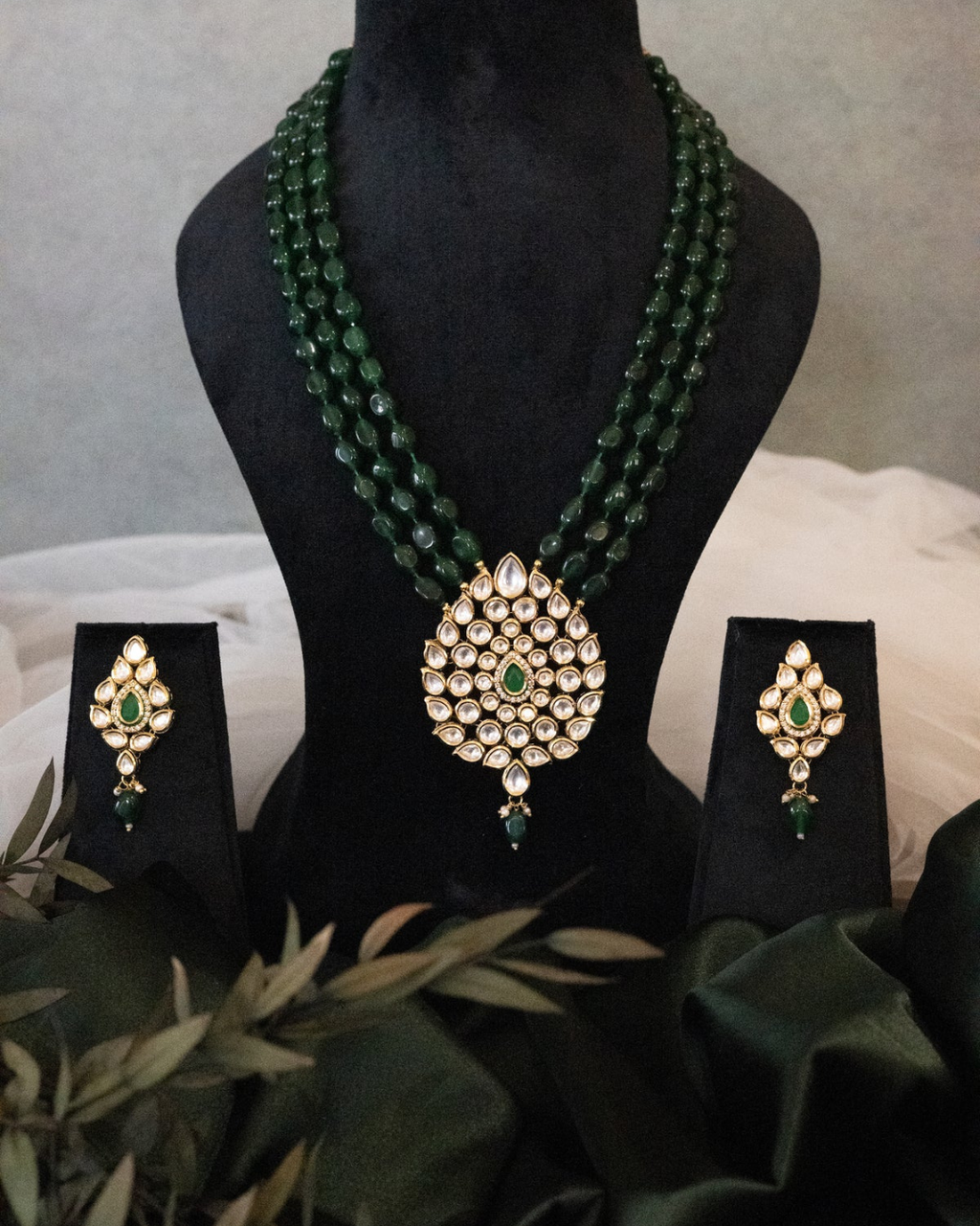 Emerald Noor Kundan Set