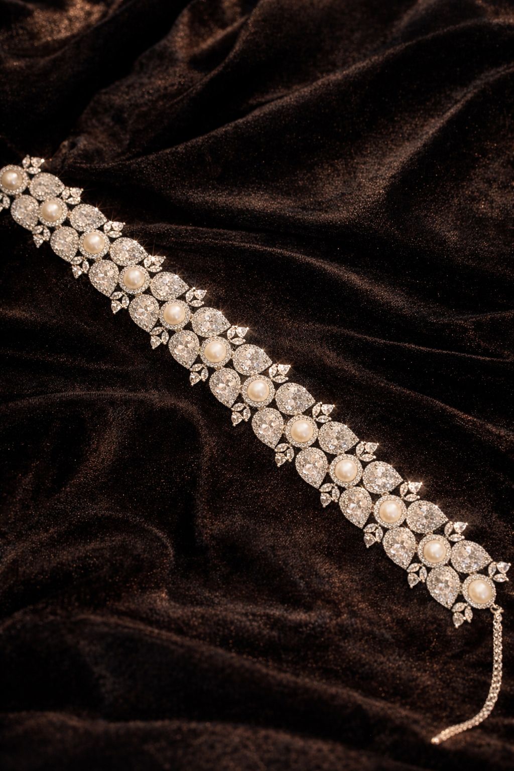 Geevani Noor Elegance Choker Set