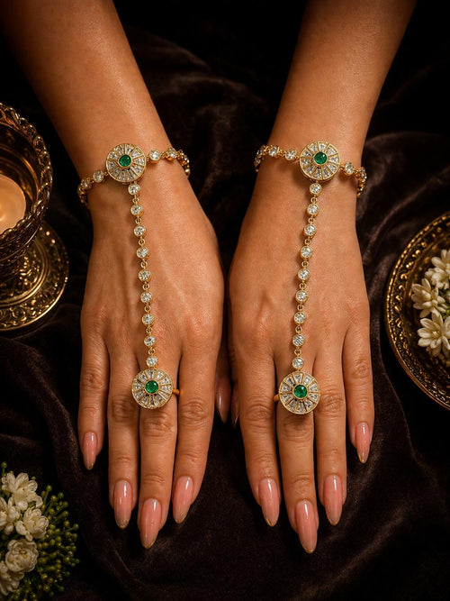 Emerald Aura Haathphool