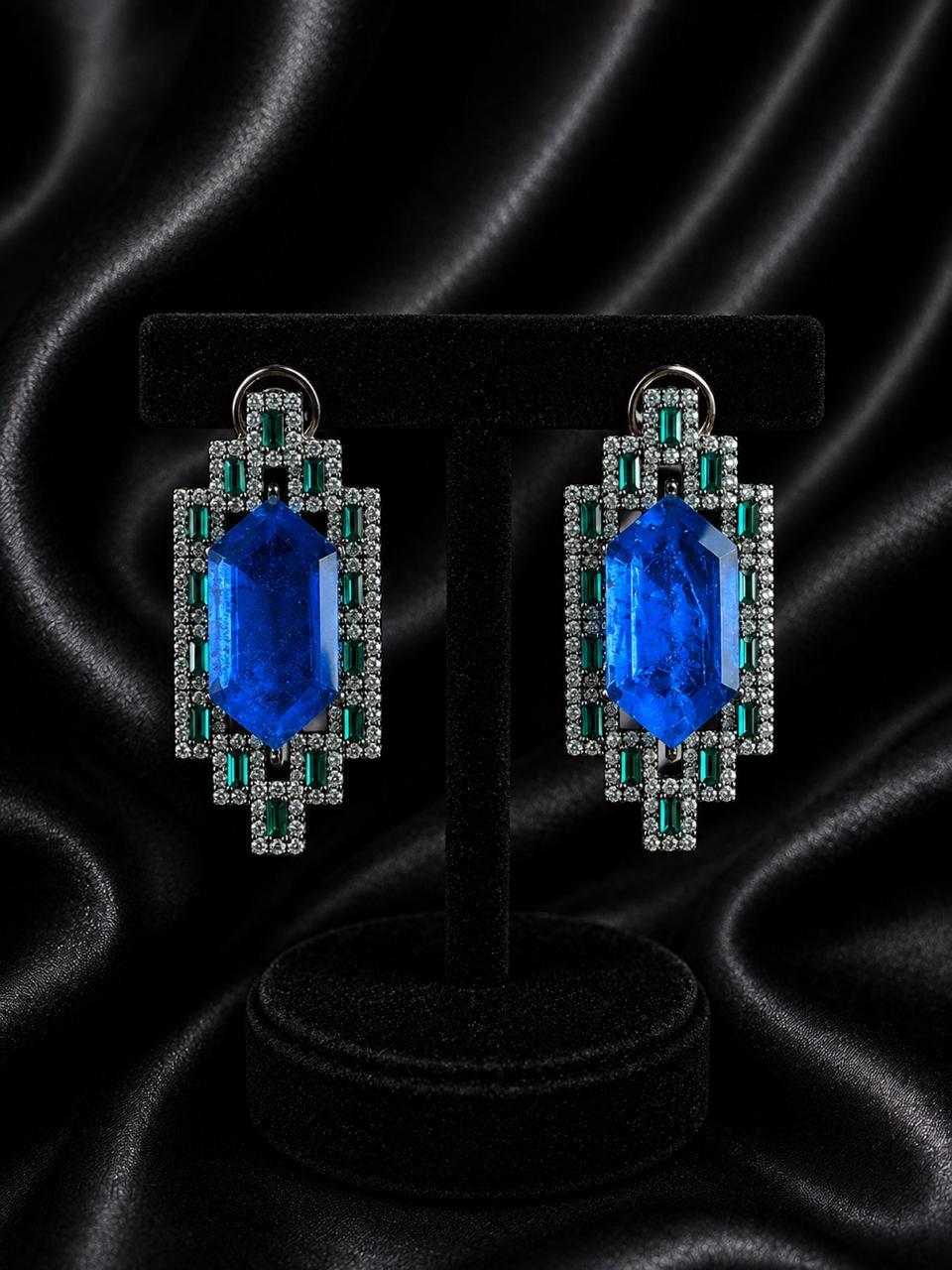 Sapphire Doublet with Emerald Baguettes