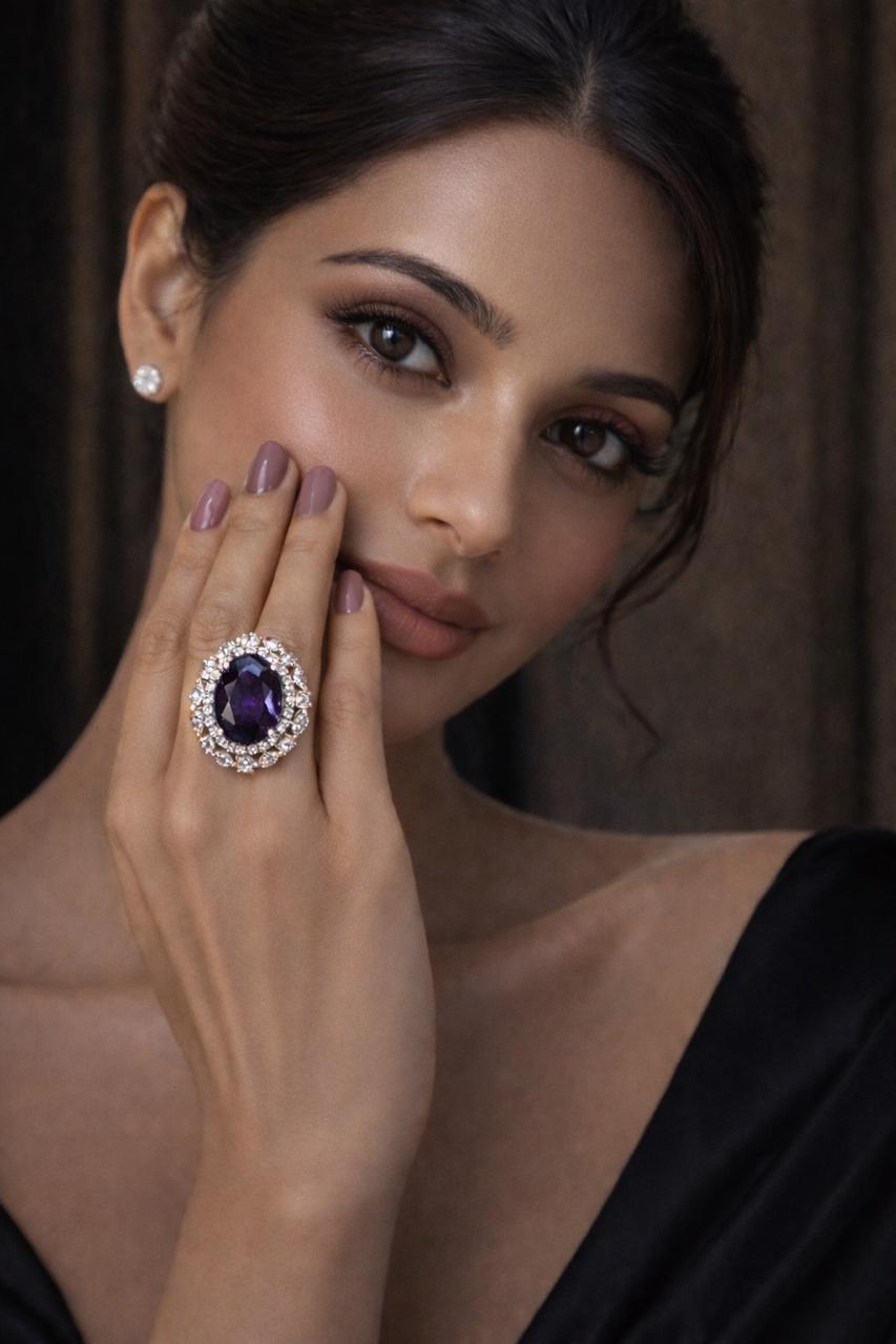 Midnight Amara Diamond Halo Ring