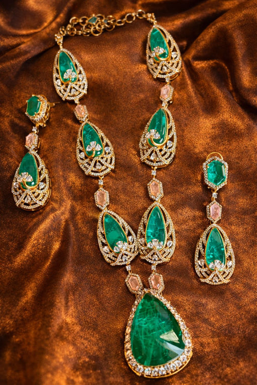 Emerald & Moissanite Royal Polki Teardrop Necklace Set