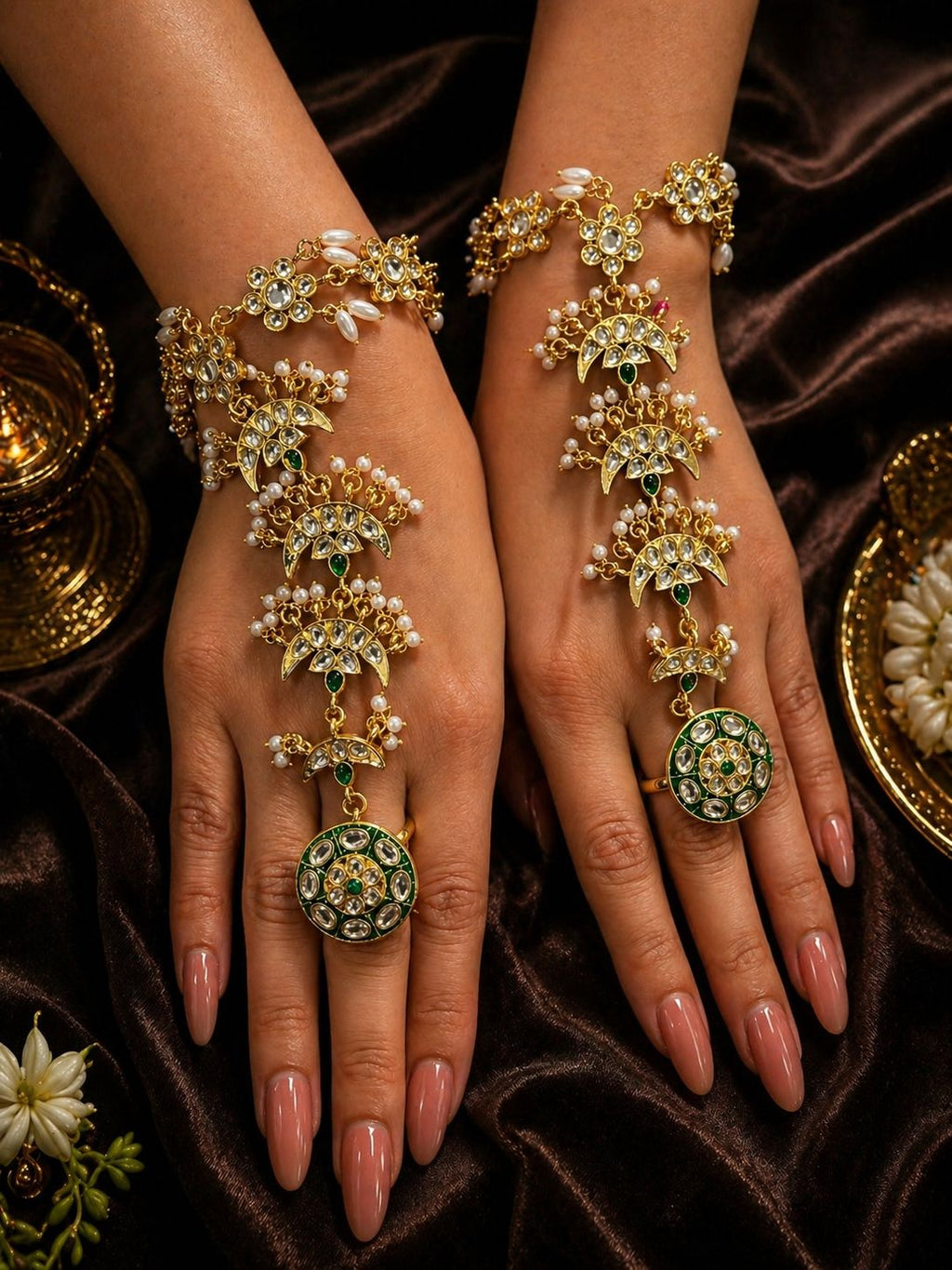 Shahi Chandrika Haathphool