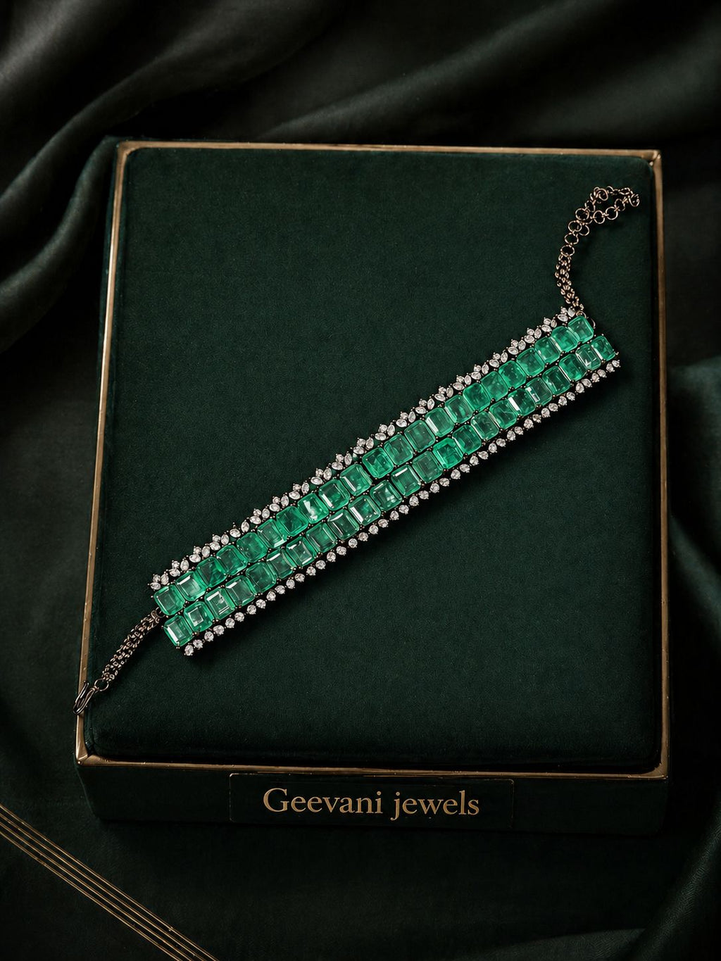 Empress Verde Necklace Set