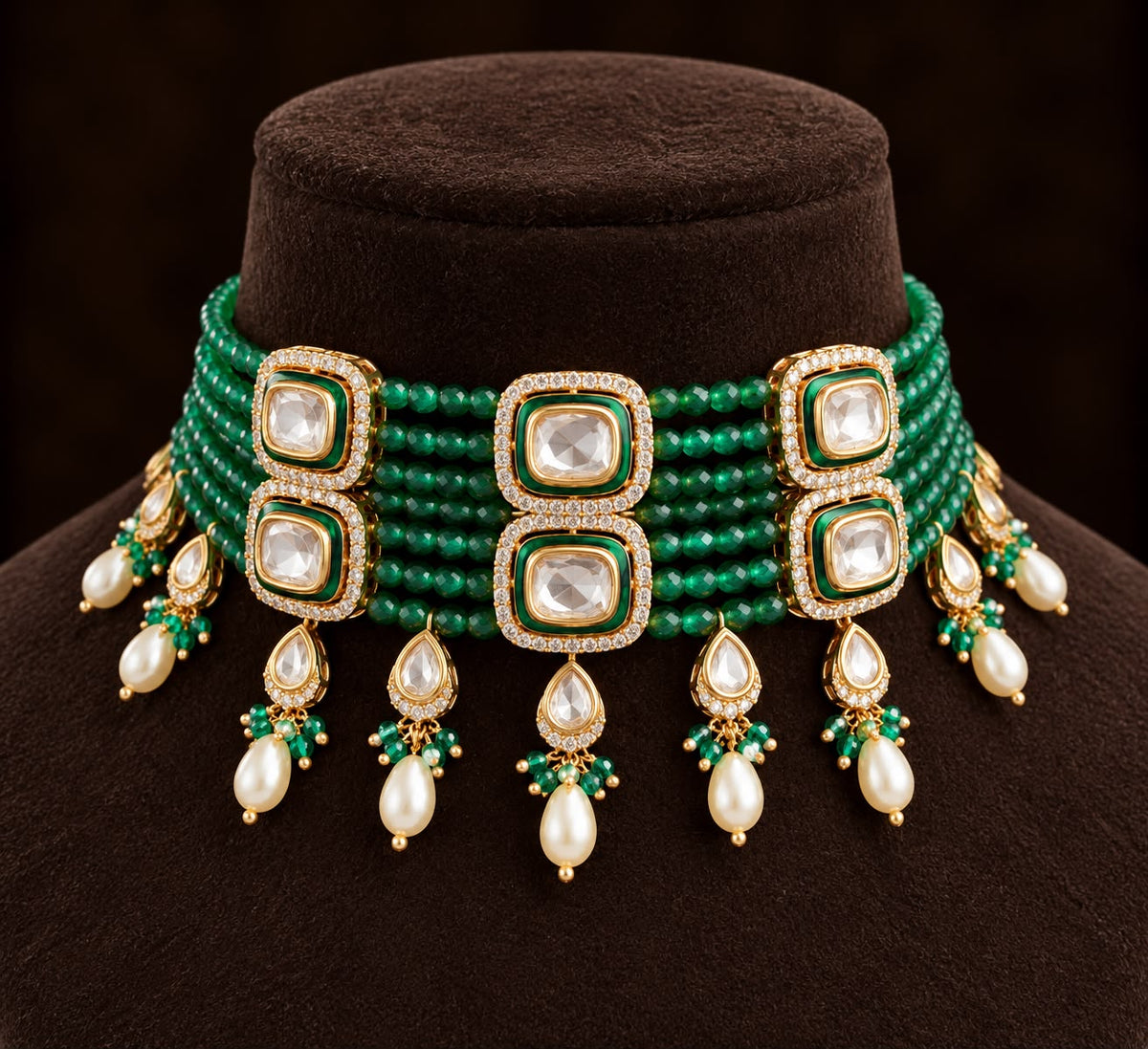 Panna Noor Choker