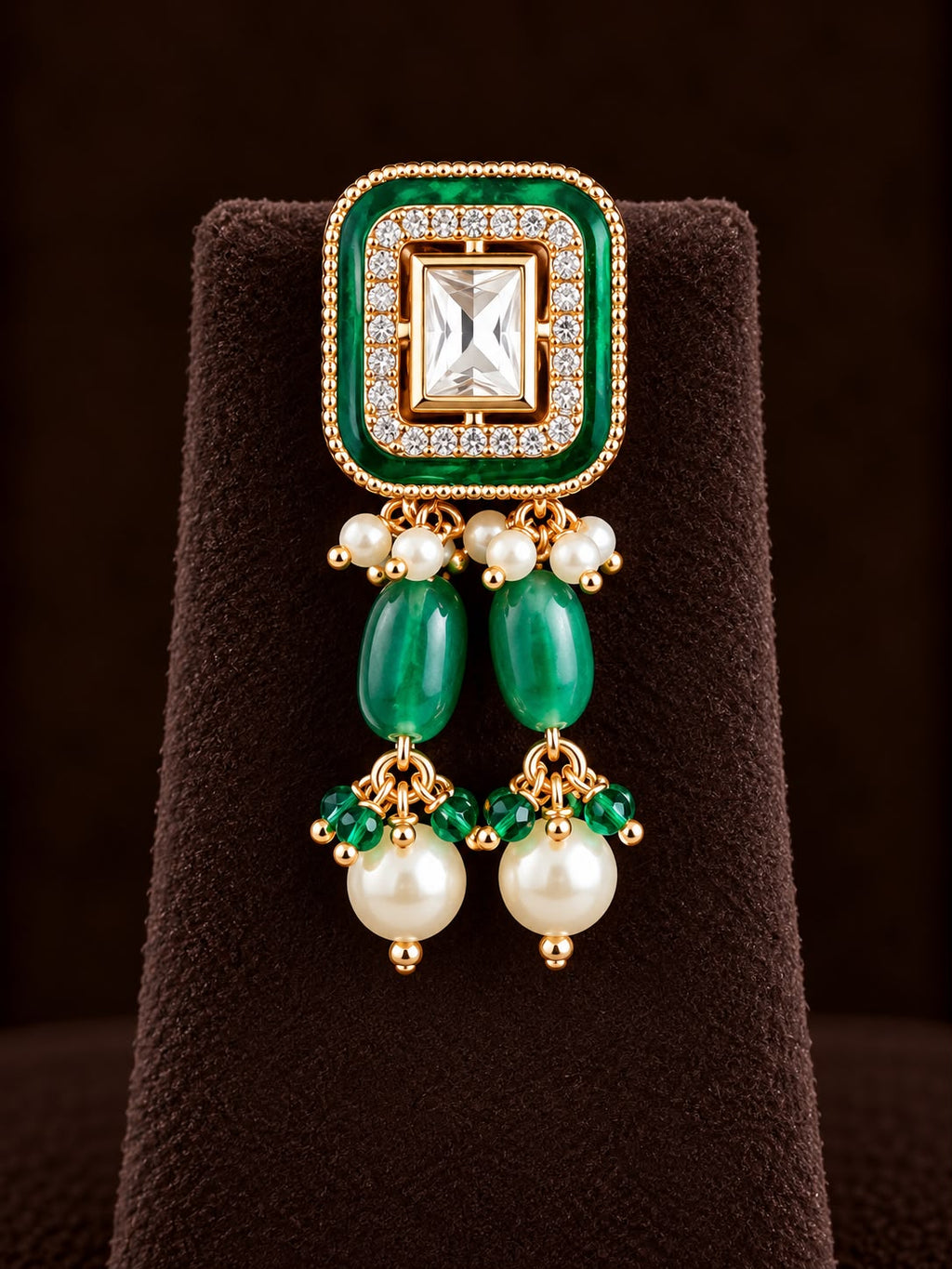 Panna Noor Choker